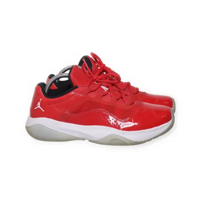 Sneakers (11 low CMFT) from Jordan