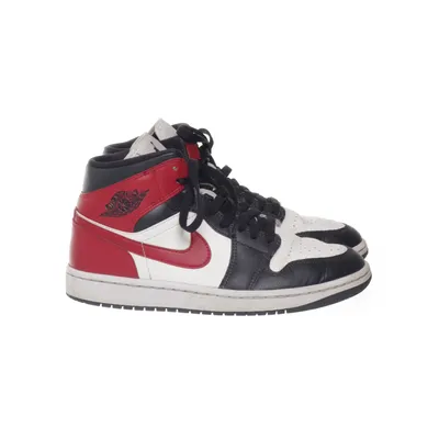 Sneakers (1 Mid) från Nike Air Jordan Skinn