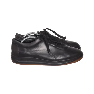 Sneakers (Black) from Louis Vuitton Leather
