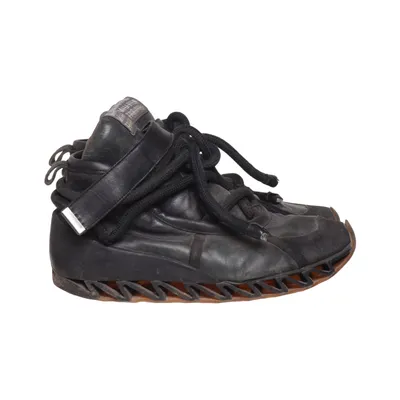 Boots (Svart) från Bernhard Willhelm Skinn