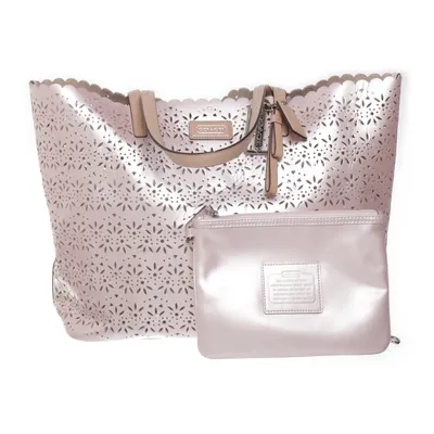 Handväska (Metro Eyelet Tote) från Coach Skinn