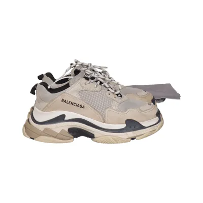 Sneakers (Triple S) fra Balenciaga