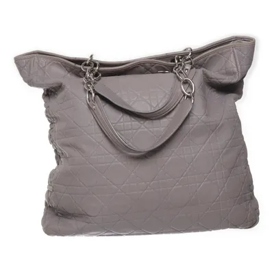 Axelremsväska ( Lady Dior) från Christian Dior Skinn