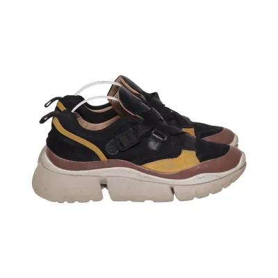 Trainingsschuhe (Schwarz, Gelb, Braun) von Chloé Leder