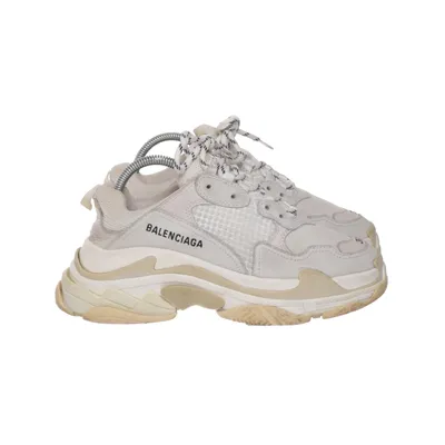 Sneakers (Triple S) från Balenciaga