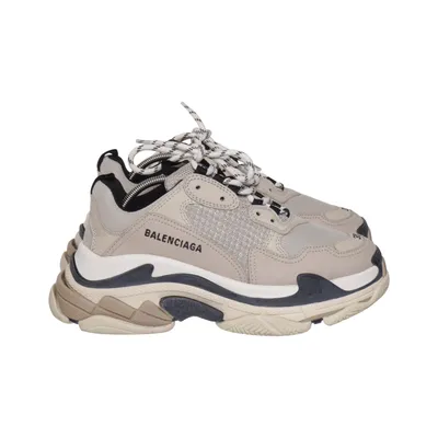 Sneakers (Triple S) fra Balenciaga