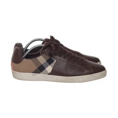 Sneakers (Brun, Svart, Beige) från Burberry
