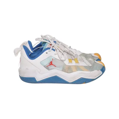 Basketball shoes (One Take 4) from Jordan Leather