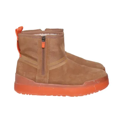Ankle boots (Classic Tech Mini) from UGG