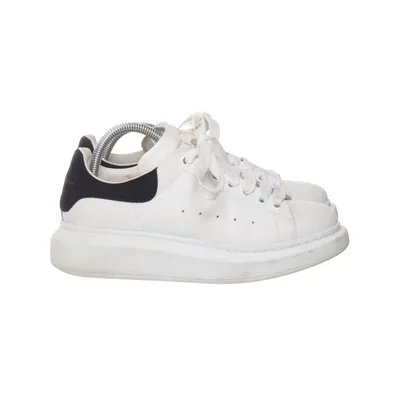 Sneakers (Vit) från Alexander McQueen