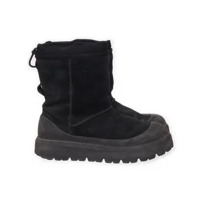 Stövlar (Classic Short Weather Hybrid) från UGG Mocka