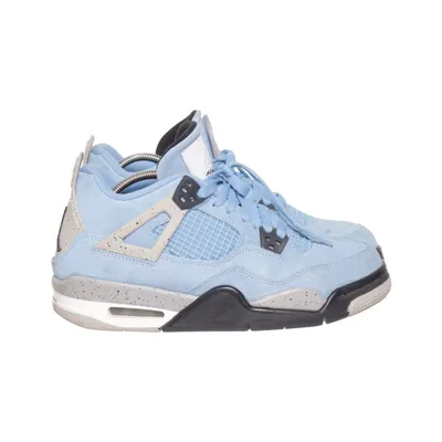 Sneakers (4 Retro University Blue) från Nike Air Jordan Mocka