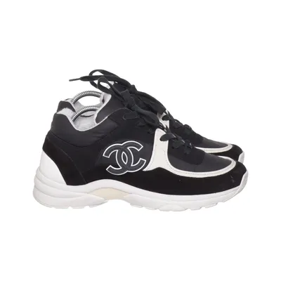 Sneakers (Reflective CC) från Chanel