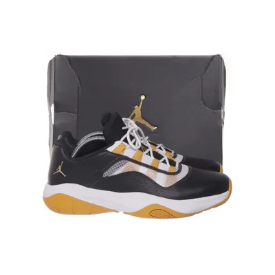 Sneakers (11 CMFT Low 'Thunder') from Nike Air Jordan