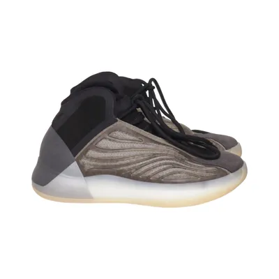 Baskets (QNTM Quantum Barium) de Adidas x Yeezy