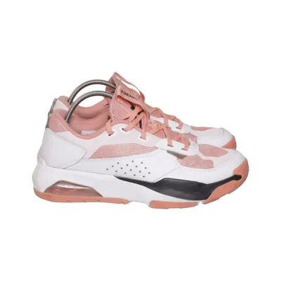 Trainers (200E) from Jordan