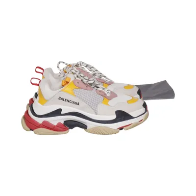 Sneakers (Triple S) från Balenciaga