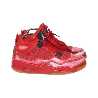 Sneakers (Jordan 4 Retro Fire Red) från Nike Air Jordan