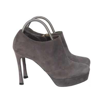 Heeled boots (Gray) from Yves Saint Laurent Suede