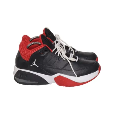 Basketballschuhe (Max Aura 3) von Jordan