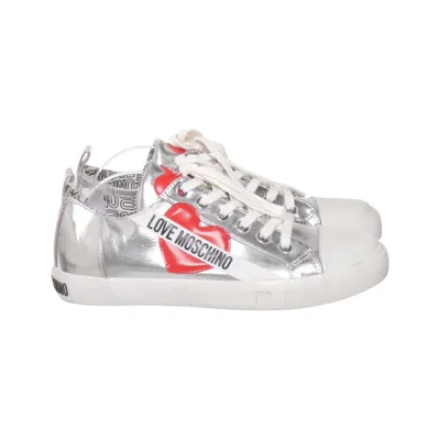 Sneakers (Sølv, Hvid, Rød) fra Love Moschino