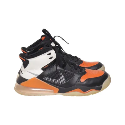 Basketskor (Mars 270 Shattered Backboard ) från Jordan