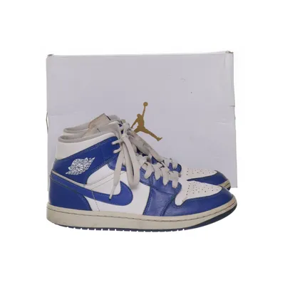 Sneakers (1 Mid) från Nike Air Jordan Skinn