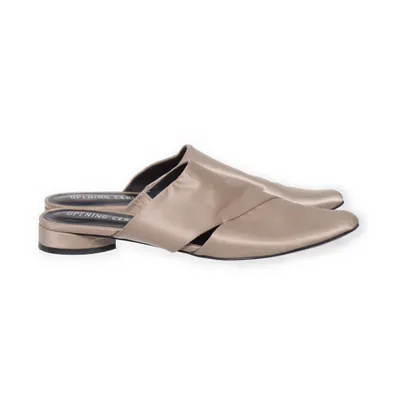 Mules (Beige) de Opening Ceremony