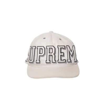 Keps (Vit) från Supreme