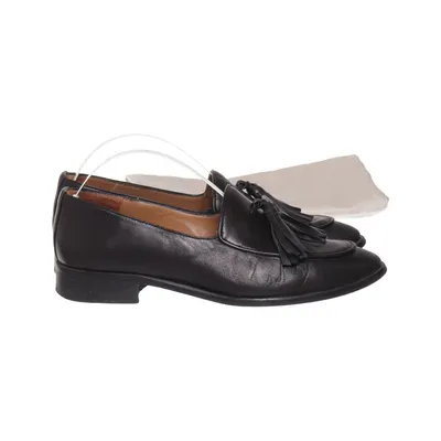 Loafers (Black) from Flattered