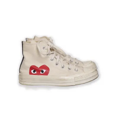Tygskor (Beige) från Comme des Garçons PLAY x Converse