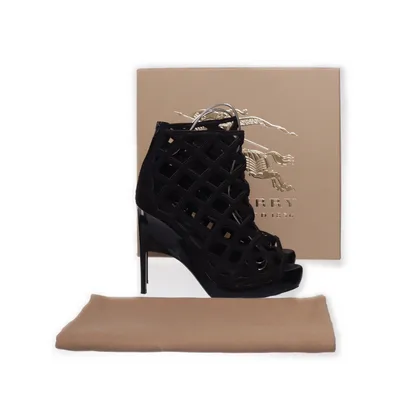 Stövletter (Laser Cut Edenside 120 Peep Toe Ankle Bootie ) från Burberry Skinn