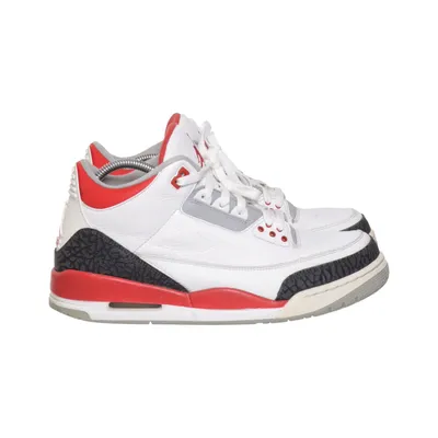 Sneakers (3 Retro) från Nike Air Jordan Skinn