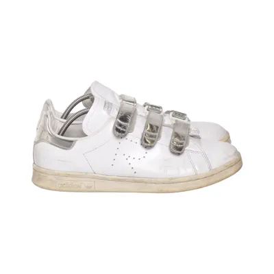 Sneakers (Raf Simons Stan Smith Comfort Badge) from Adidas x Raf Simons