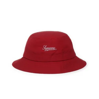 Buckethatt (Röd) från Supreme