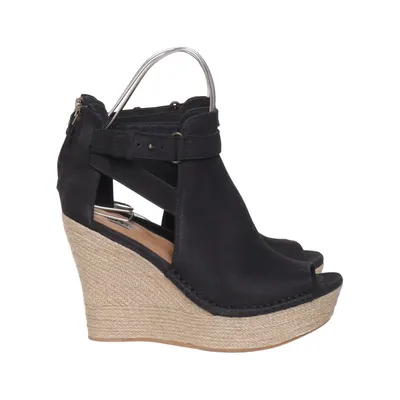 Kilklackar (Svart) från UGG Skinn