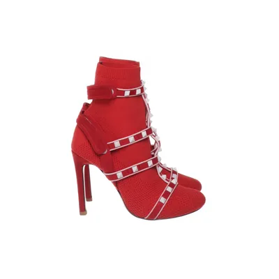 Klackskor (Free Rockstud Ankle Boot) från Valentino Garavani