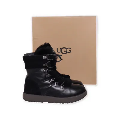 Laced boots (Viki) from UGG Leather