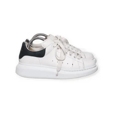 Sneakers (Larry) från Alexander McQueen Skinn