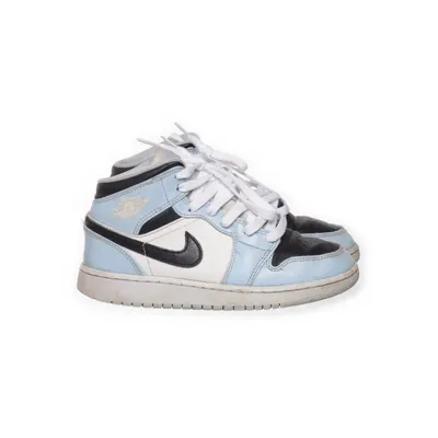 Sneakers (1 Mid) från Nike Air Jordan Skinn