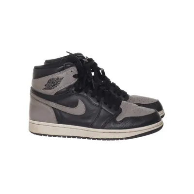 Sneakers (1 Retro High) från Nike Air Jordan Skinn