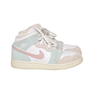 Sneakers (1 Mid SE) från Nike Air Jordan Skinn