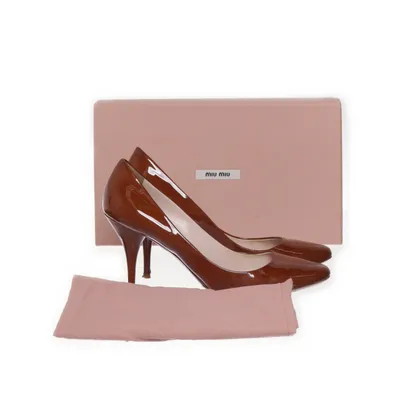 Escarpins (Marron) de Miu Miu Cuir