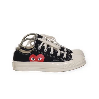 Tygskor (Svart) från Comme des Garçons PLAY x Converse
