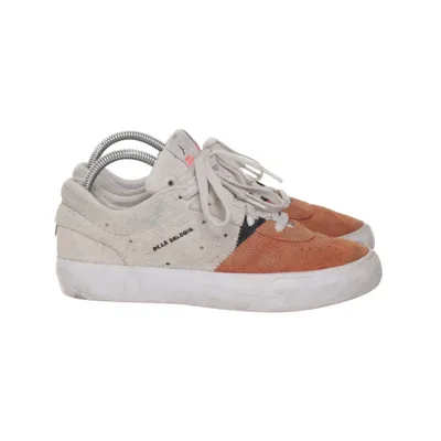 second hand air jordan shoes