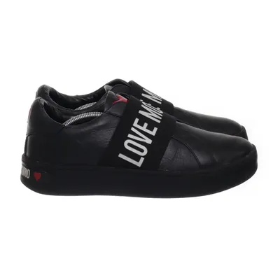 Love Moschino second hand | Shop second hand online easily