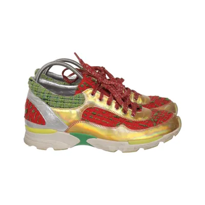 Baskets (Or, Multicolore) de Chanel Cuir