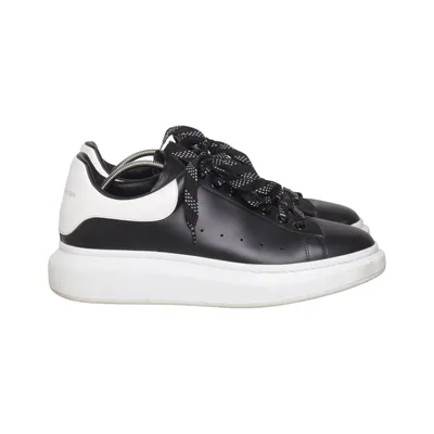 Sneakers (Oversized) från Alexander McQueen Skinn