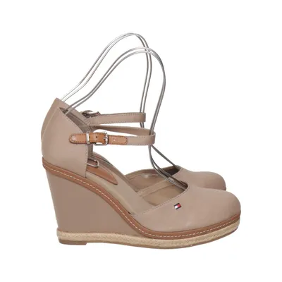 Kilklackar (Basic Toe Wedge) från Tommy Hilfiger