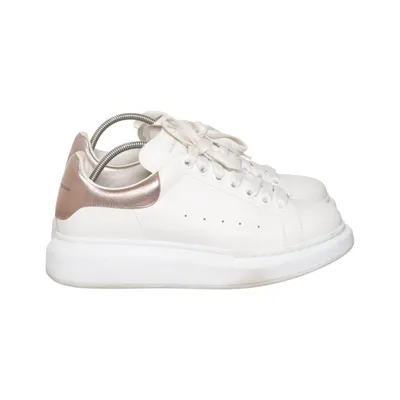 Sneakers (Oversized) från Alexander McQueen Skinn
